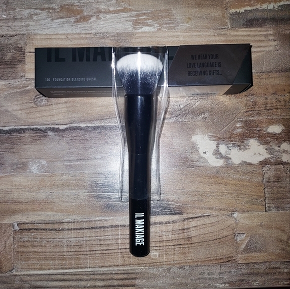 IL MAKIAGE Makeup Il Makiage Foundation Blending Brush 0 Brand New